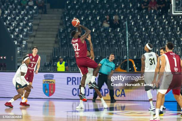 Toarlyn Fitzpatrick of CS Rapid Bucuresti shooting during game U-Banca Transilvania Cluj Napoca v CS Rapid Bucuresti - Liga Nationala Romania...