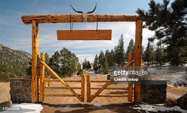 mountain ranch sign - horse ranch stock pictures, royalty-free photos & images