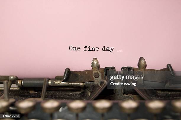 one fine day....on antique typewriter - 詩 個照片及圖片檔