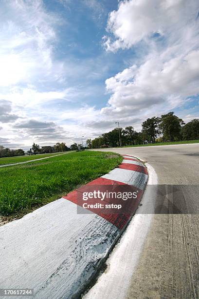 gire a la izquierda en grand prix - motorsport grand prix fotografías e imágenes de stock