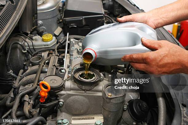 Engine Repair Oil 5,149 Car Engine Oil Stock Photos, High-Res Pictures, and Images ...