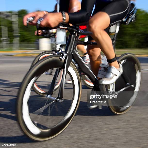 professional cyclist - stroomlijnen stockfoto's en -beelden