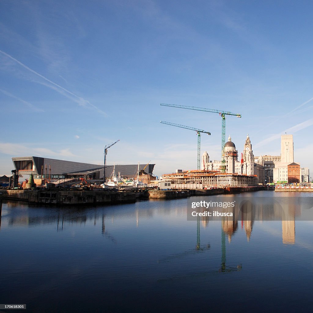 Liverpool skyline with construction of the new museum