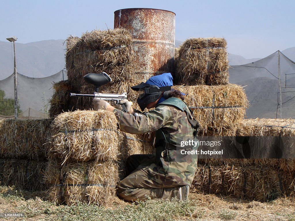 Paintball shooter