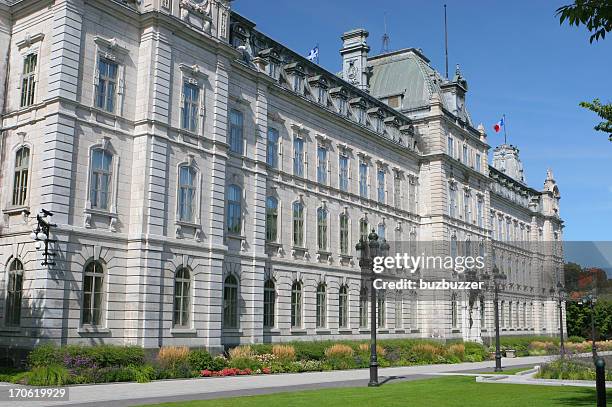 quebec parliament side view - quebec parliament stock pictures, royalty-free photos & images