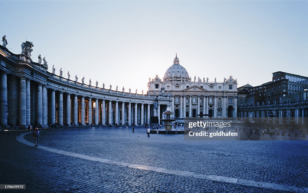 St Peter's Square, Roma