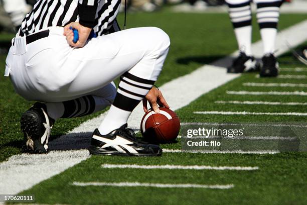 football first down - distance marker 個照片及圖片檔