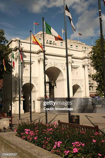 marble arch left london england - hyde park sydney stock pictures, royalty-free photos & images