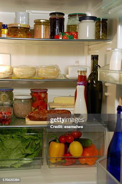 refrigerator - full fridge stockfoto's en -beelden