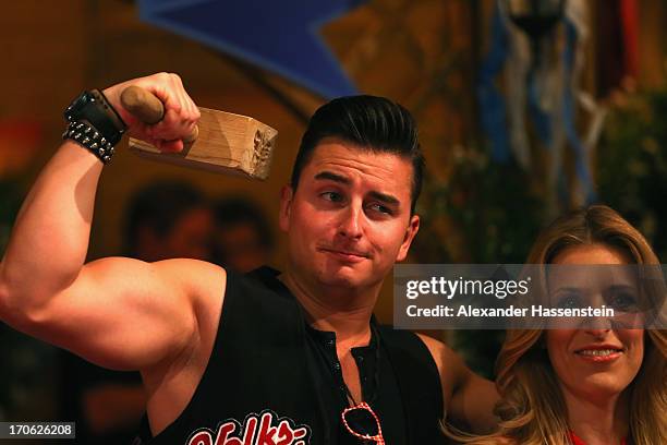 Stefanie Hertel attends with Andreas Gabalier the rehearsal for the Musikantenstadl presented by Austrian host Andy Borg at Saturn Arena on June 14,...