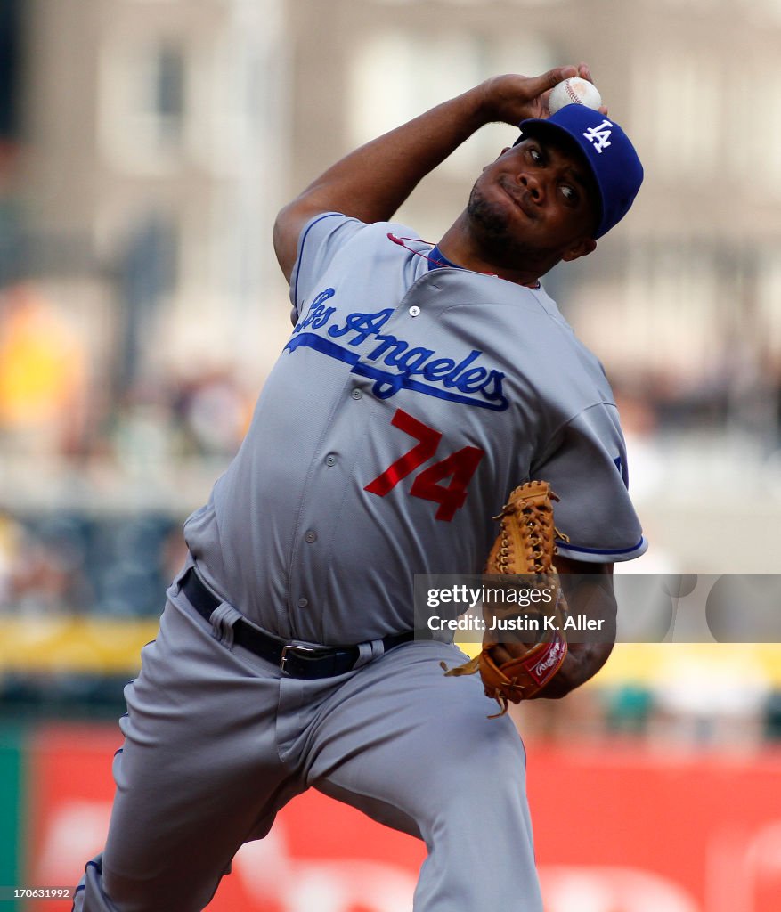 Los Angeles Dodgers v Pittsburgh Pirates