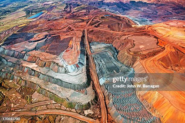 iron ore mine, mount whaleback - iron mining stock pictures, royalty-free photos & images