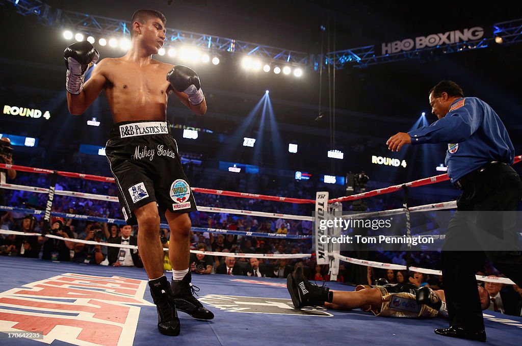 Mikey Garcia vs Juan Manuel Lopez