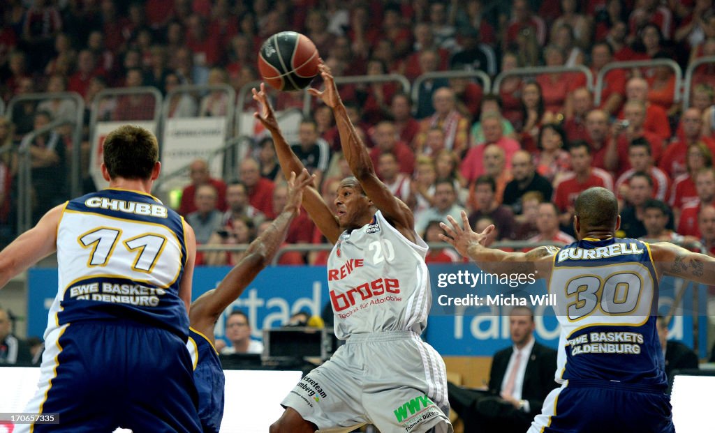 Brose Baskets v EWE Baskets Oldenburg - BBL Playoffs