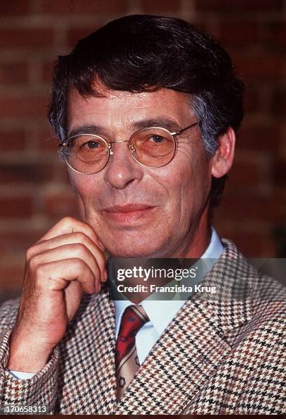 Matthew Fuchs Matthias Fuchs in Einmal Macht + Zurück News Photo - Getty Images