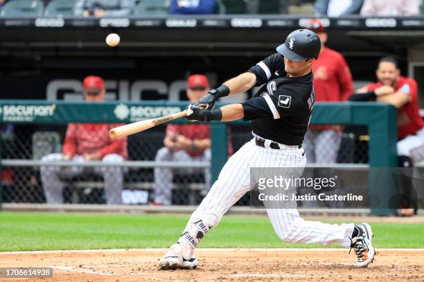 Andrew Benintendi of the Chicago White Sox at bat during the third inning in the game against the Arizona Diamondbacks at Guaranteed Rate Field on...