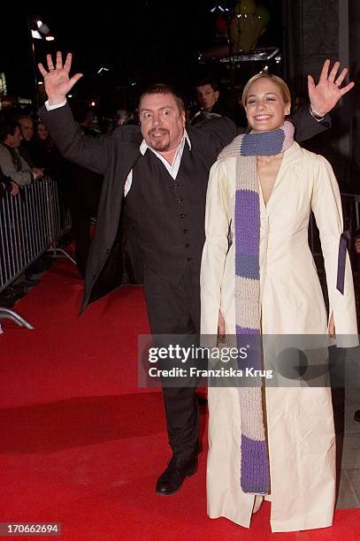 Hauptdarsteller Sonsee Ahray Floethmann Und Armin Rohde Bei Der Premiere "666-Traue Keinem, Mit Dem Du Schläfst" In München Am 290102