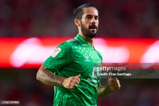 Isco Alarcon of Real Betis looks on during the LaLiga EA Sports match between Granada CF and Real Betis at Estadio Nuevo Los Carmenes on September...