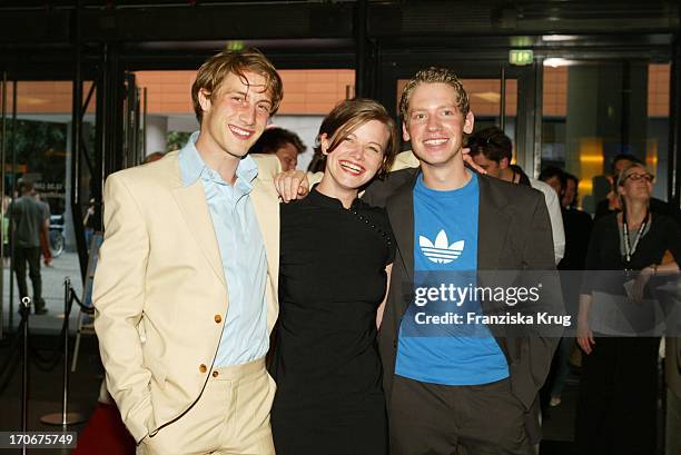 David Rott, Mira Bartuschek Und Regisseur Marco Kreuzpaintner Bei Der "Ganz Und Gar" Premiere In Berlin Im Cinemaxx Am Potsdamer Platz