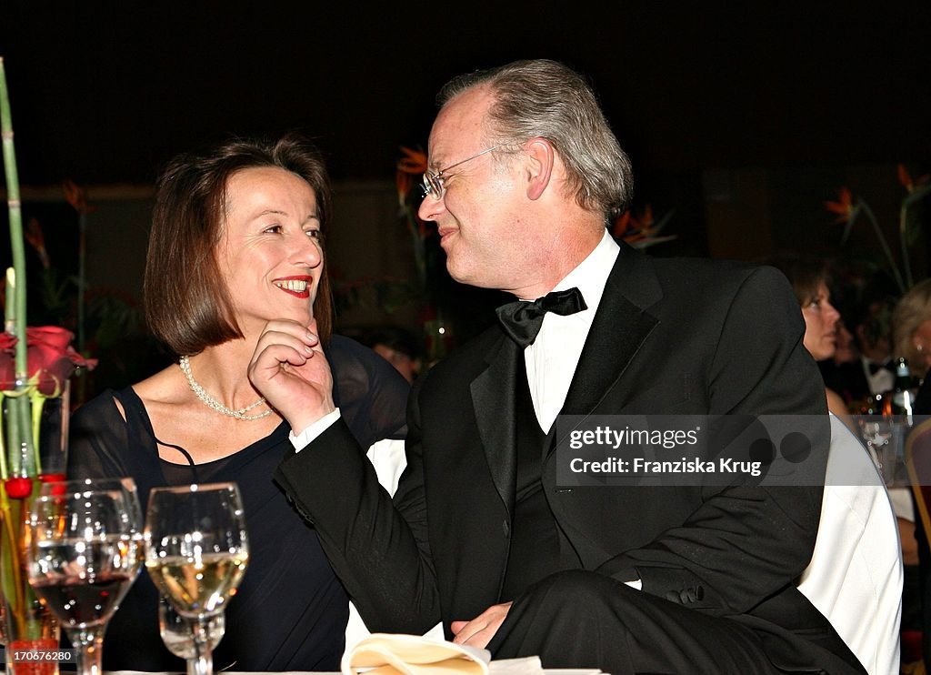 Rudolf Scharping Und Ehefrau Kristina Gräfin Pilati Beim Ball Des