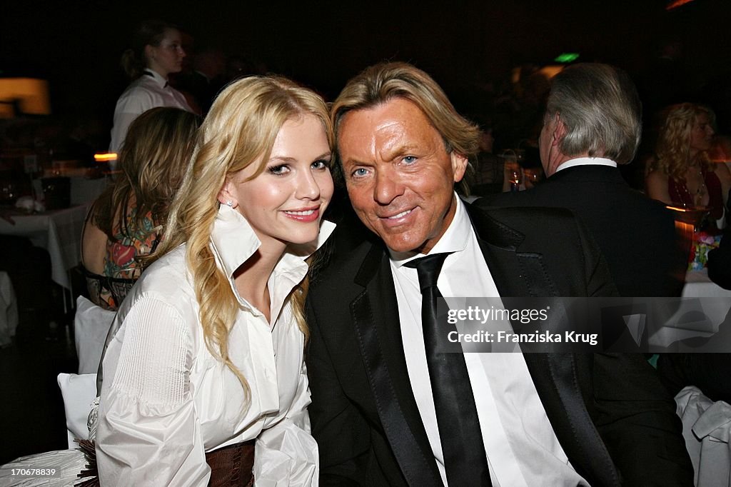 Otto Kern Und Naomi Valeska Salz Beim Deutschen Opernball In Der otto-kern-und-naomi-valeska-salz-beim-deutschen-opernball-in-der