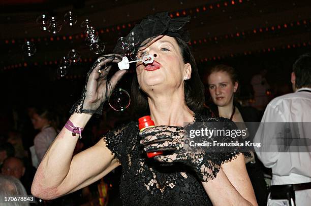 Barbara Herzsprung Mit Hautausschlag Beim Deutschen Opernball In Der Alten Oper In Frankfurt Am 250206