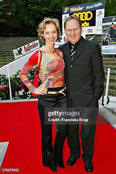 Schauspielerin Mareike Carriere Und Ehemann Gerd J. Klement Bei Der "Audi Opening Night" Auf Dem Derby Gelände In Klein Flottbek In Hamburg