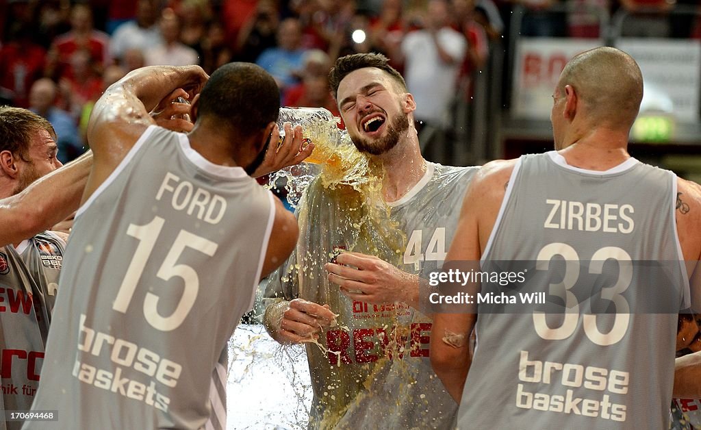 Brose Baskets v EWE Baskets Oldenburg - BBL Playoffs