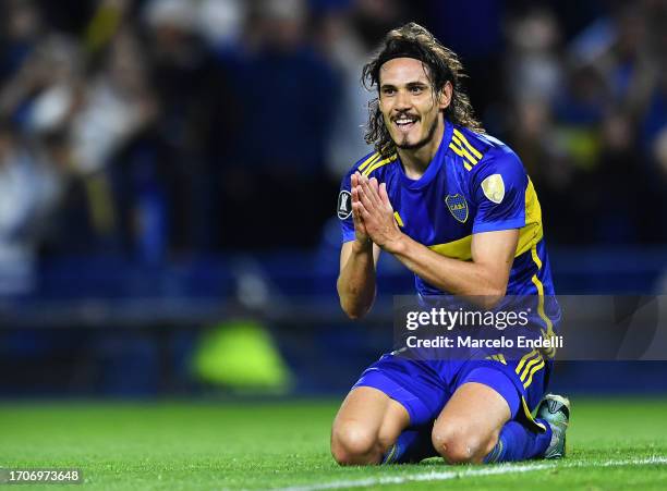 Edinson Cavani of Boca Juniors reacts after missing a chance to score during the Copa CONMEBOL Libertadores 2023 semi-final first leg match between...