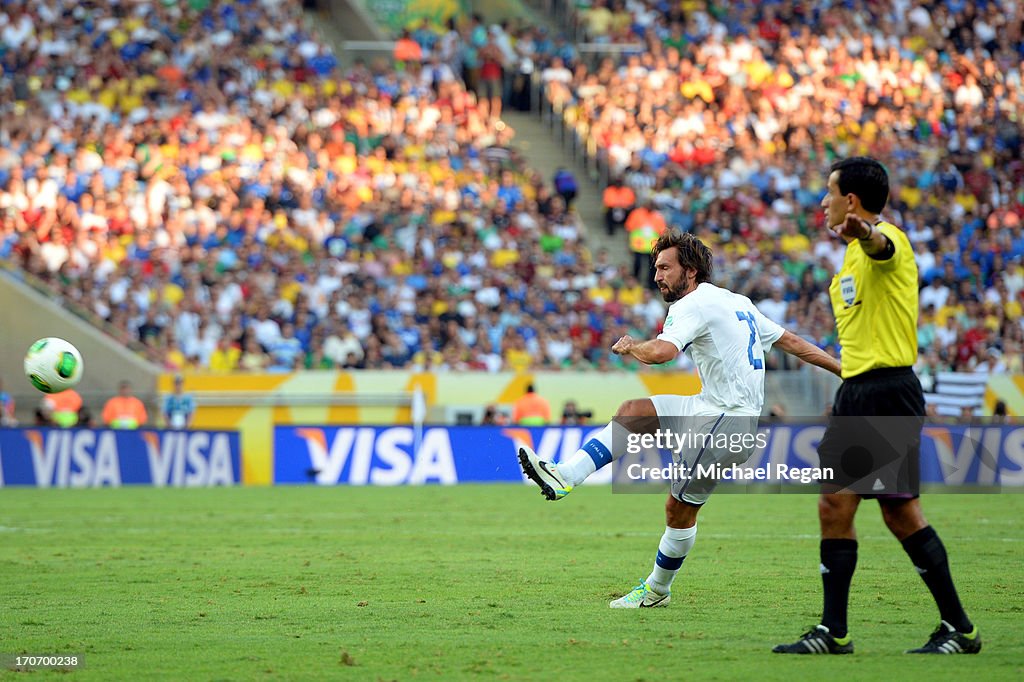 Mexico v Italy: Group A - FIFA Confederations Cup Brazil 2013