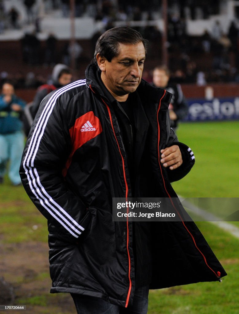 Lanus v River Plate - Torneo Final 2013