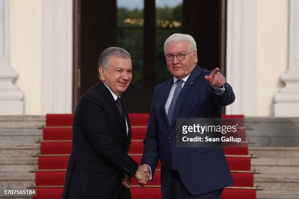 German President Frank-Walter Steinmeier welcomes Shavkat Mirziyoyev, President of Uzbekistan, to a meeting of presidents of Central Asian countries...