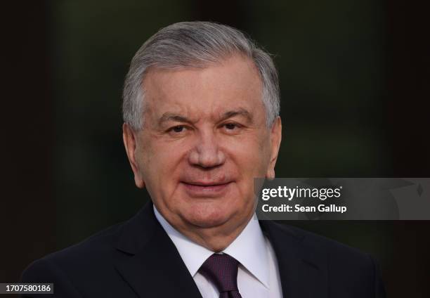 Prizident 2,090 President Of Uzbekistan Shavkat Mirziyoyev Photos & High Res ...