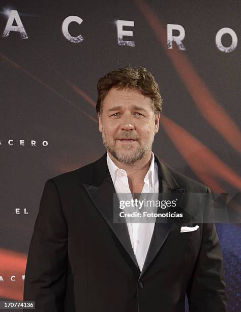 Russell Crowe attends the premiere of ' Man of Steel' at Capitol Cinema on June 17, 2013 in Madrid, Spain.