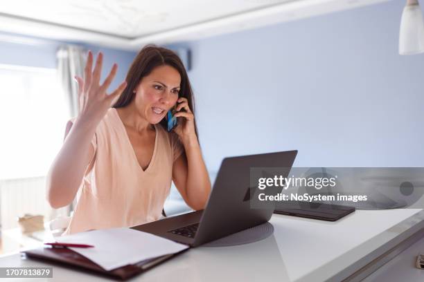 victim of financial fraud - scam victim stock pictures, royalty-free photos & images