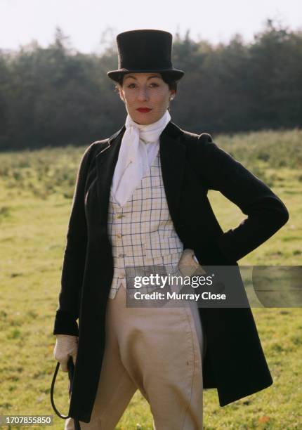 Actrice américaine Anjelica Huston, sur le tournage du film A Handful Of Dust de Charles Sturridge, le 1 octobre 1987.