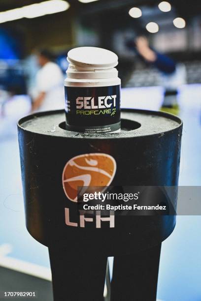 Illustration picture of handball Resine during the French Ligue Butaguaz Energie women's Handball match between Chambray Touraine Handball and Toulon...