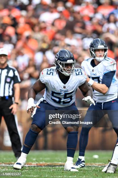 Aaron Brewer of the Tennessee Titans in action during the first half against the Cleveland Browns at Cleveland Browns Stadium on September 24, 2023...