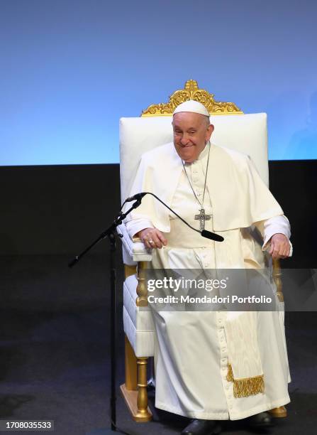 Pope Francis participates in the final session of the Rencontres Mediterraneennes in the Palais du Pharo. The Holy Father is welcomed by the...