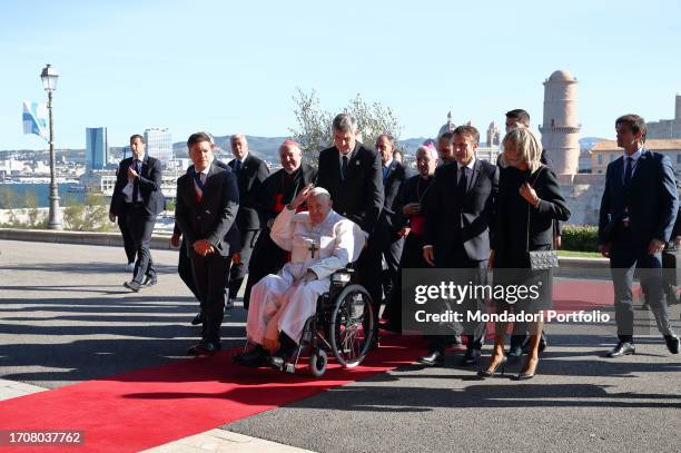 Pope Francis participates in the final session of the Rencontres Mediterraneennes in the Palais du Pharo. The Holy Father is welcomed by the...