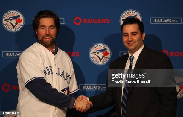 As the Toronto Blue Jays introduce R.A. Dickey at Rogers Centre in Toronto, January 8, 2013. STEVE RUSSELL/TORONTO STAR