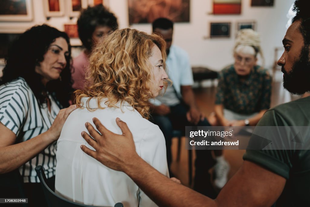 Mental support, comforting another person