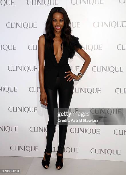 Quiana Grant attends Dramatically Different Party Hosted By Clinique at 620 Loft & Garden on June 18, 2013 in New York City.