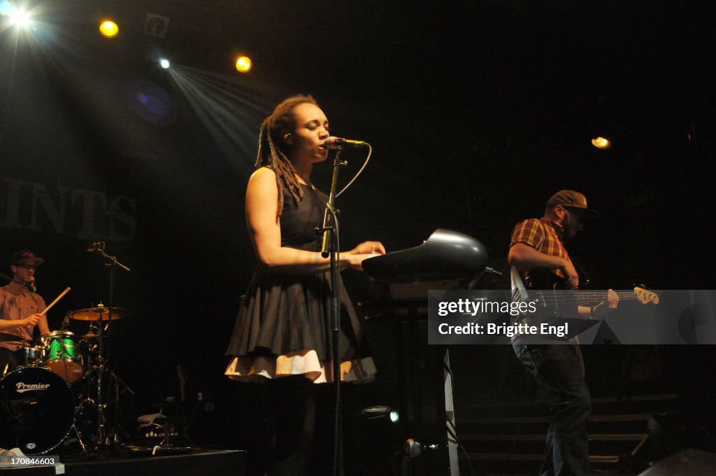 The Skints Perform In London