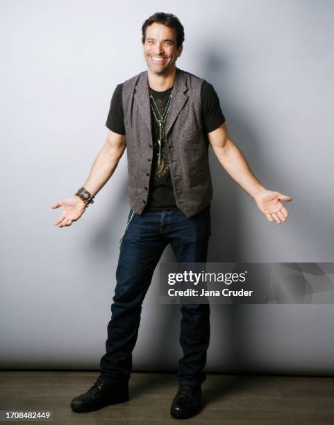 Actor Johnathon Schaech poses for a portrait on February 26, 2013 in Hollywood, California.