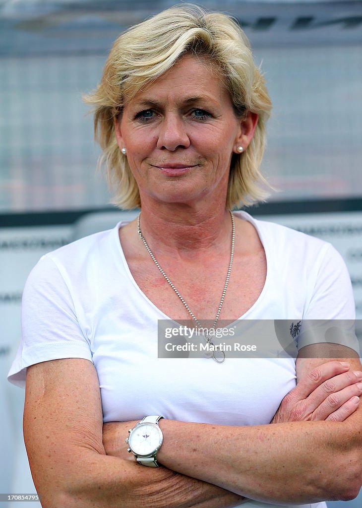 Germany v Canada - Women's International Friendly