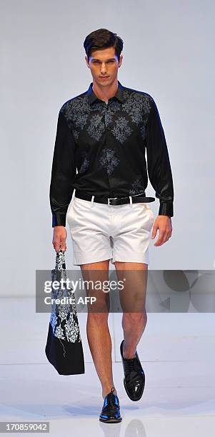Five Ruzz 15 Gahara Stock Photos, High-Res Pictures, and Images - Getty Images