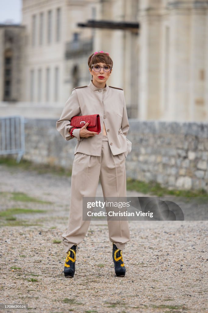 Street Style - Paris Fashion Week - Womenswear Spring/Summer 2024 - Day Five