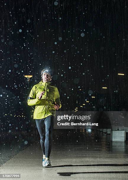 Woman Getting Rained On While Running Running Rain Photos and Premium High Res Pictures - Getty Images