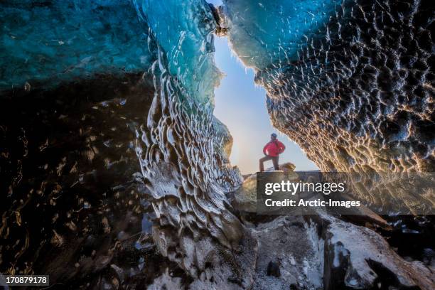 ice cave, svinafellsjokull glacier, iceland - ice cave stock pictures, royalty-free photos & images